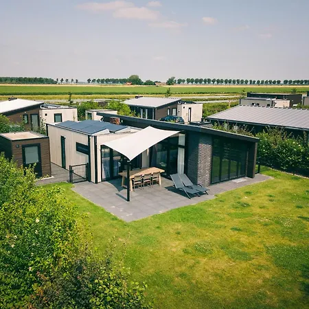 Sustainably Built, 2 Bathroom Bungalow, In 2 Nature Reserves Holiday home